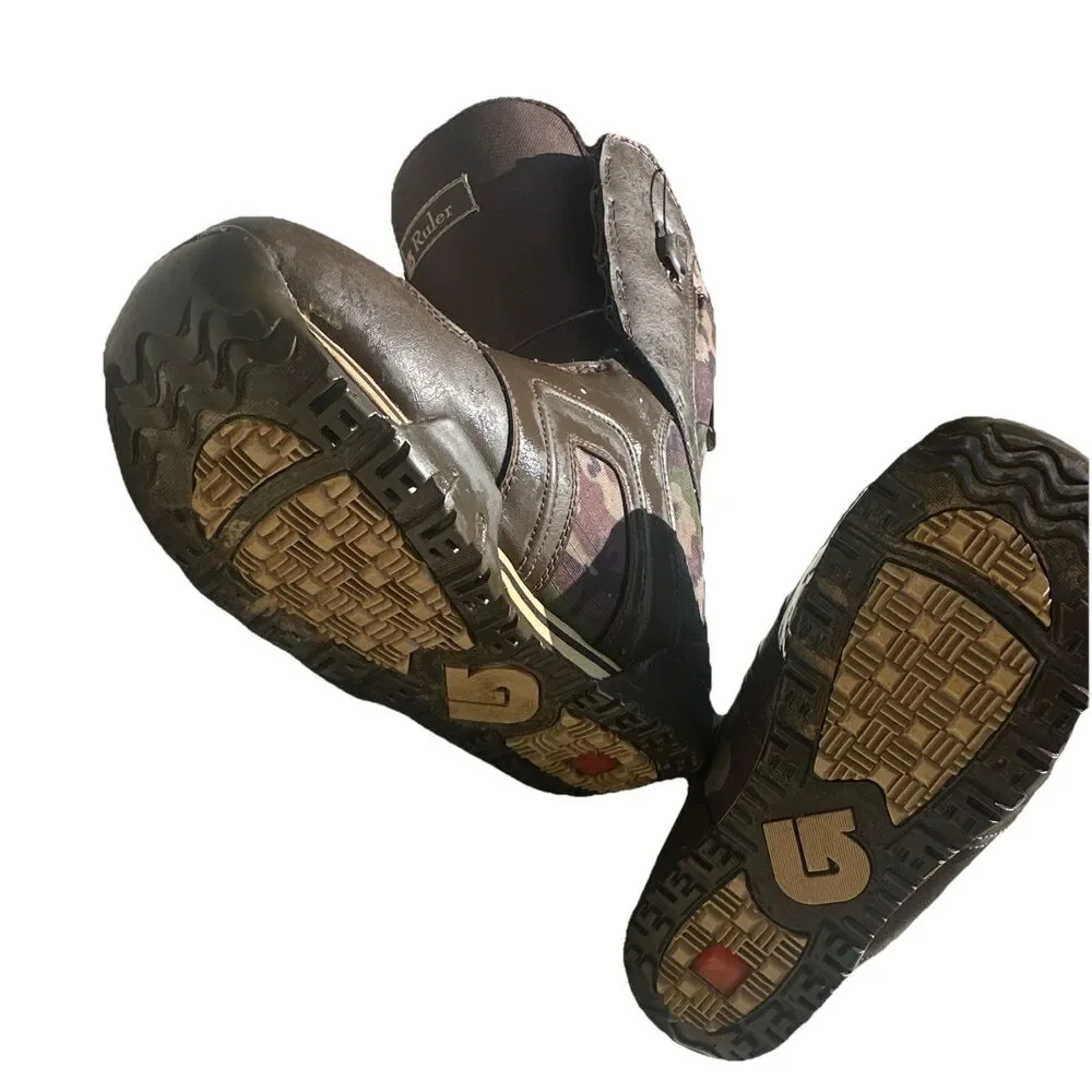Burton Ruler Men’s Snowboard Boots Size 10.5 Brown Camo Traditional Lace